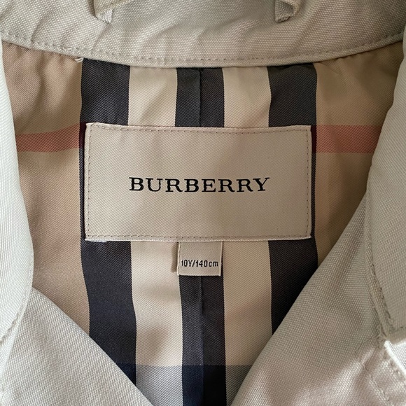 🌼 AUTHENTIC - Burberry Kids Classic Trench Coat 🌼 - Picture 3 of 10